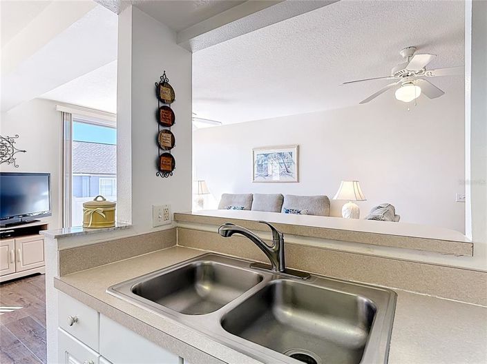 Image No.13-4 Bed Townhouse for sale