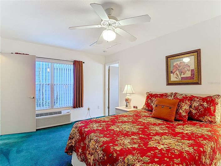 Image No.30-4 Bed Townhouse for sale