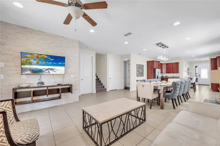 Image No.16-8 Bed Property for sale