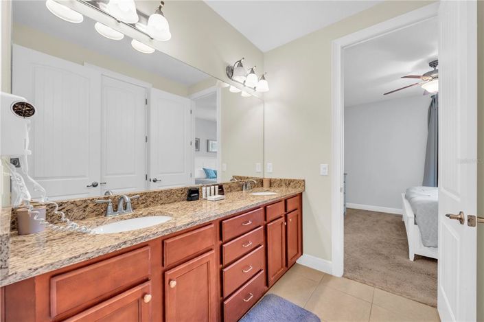 Image No.40-8 Bed Property for sale