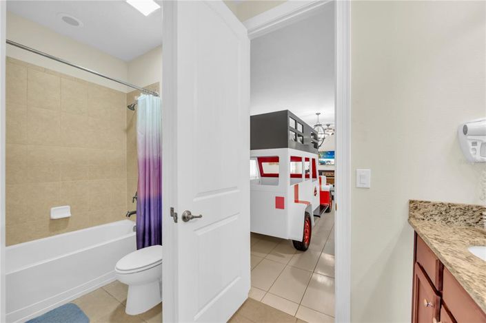 Image No.41-8 Bed Property for sale