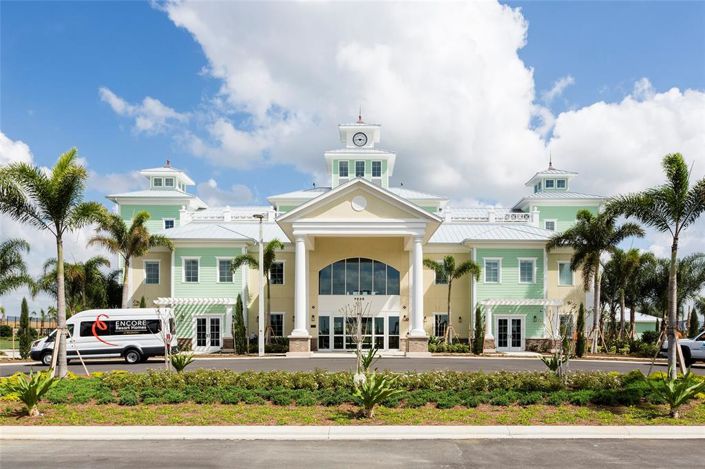 Image No.60-8 Bed Property for sale