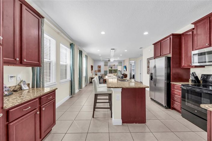 Image No.7-8 Bed Property for sale