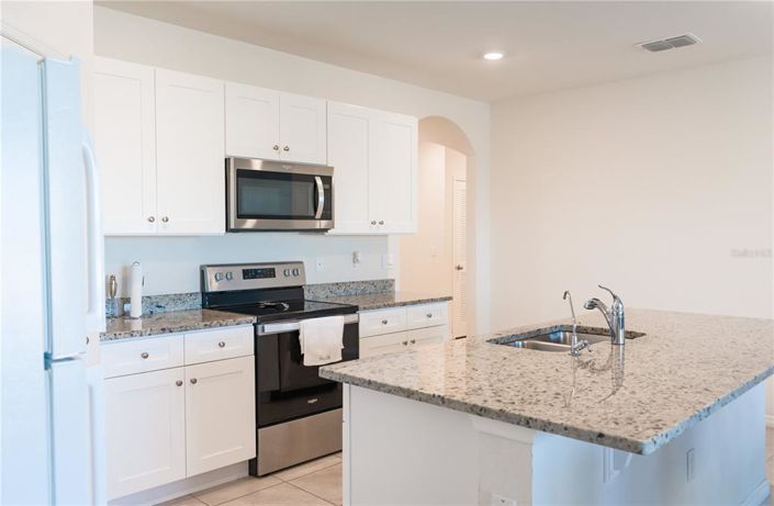 Image No.20-4 Bed Property for sale