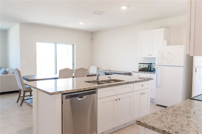 Image No.24-4 Bed Property for sale