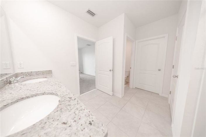 Image No.8-4 Bed Property for sale