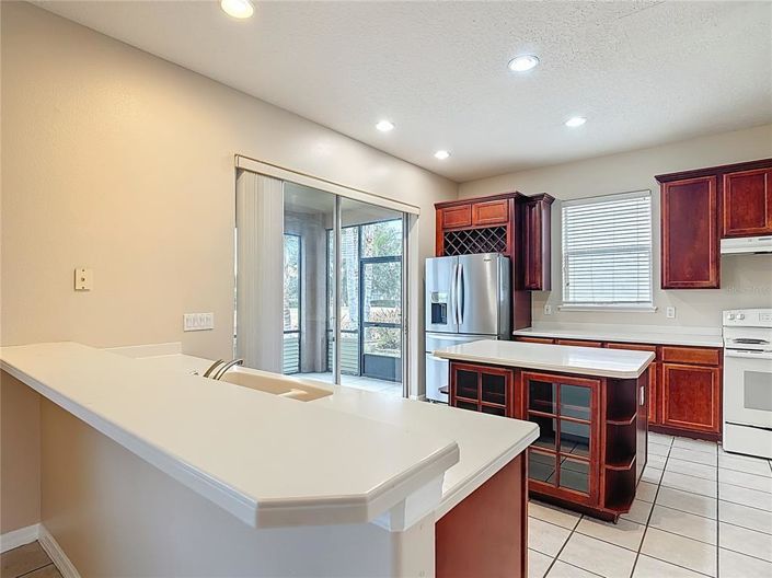 Image No.13-3 Bed Property for sale