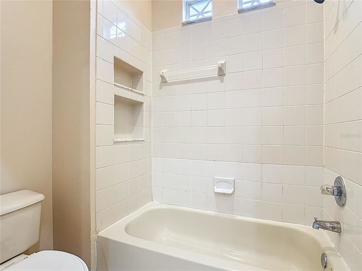 Image No.34-3 Bed Property for sale