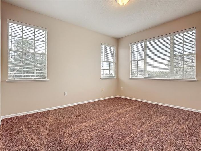 Image No.36-3 Bed Property for sale