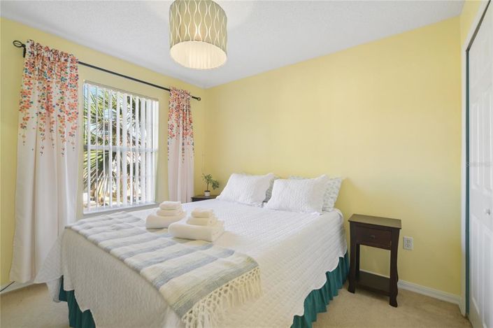 Image No.15-3 Bed Townhouse for sale