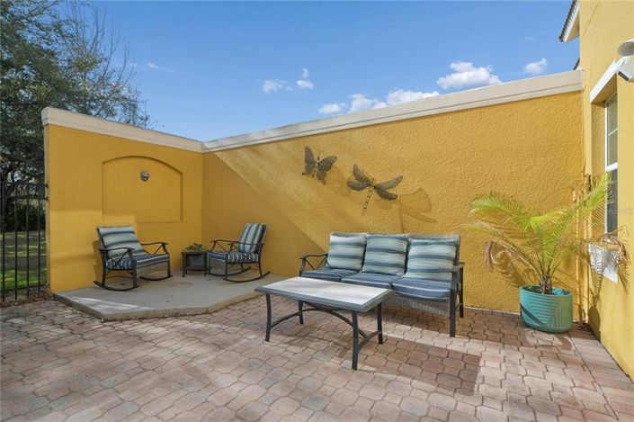 Image No.24-3 Bed Townhouse for sale