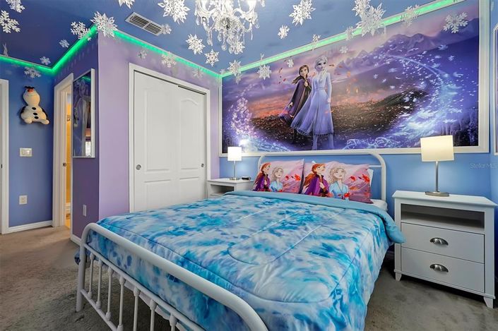 Image No.35-5 Bed Townhouse for sale