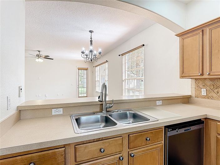 Image No.10-Propriété de 4 chambres à vendre à Kissimmee