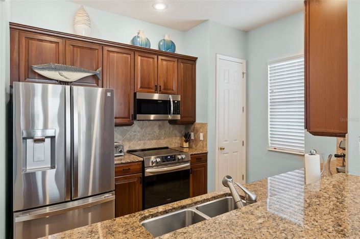 Image No.10-4 Bed Property for sale