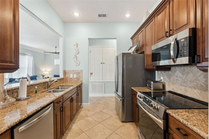 Image No.11-4 Bed Property for sale