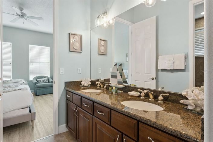 Image No.17-4 Bed Property for sale