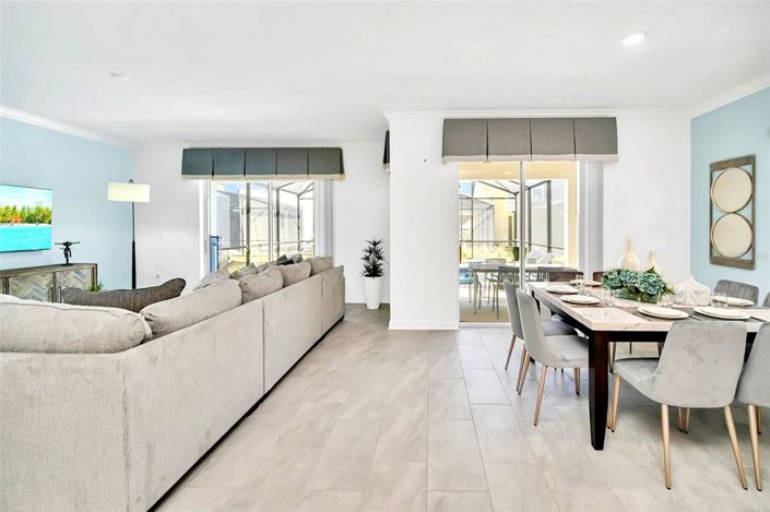 Image No.2-6 Bed Property for sale