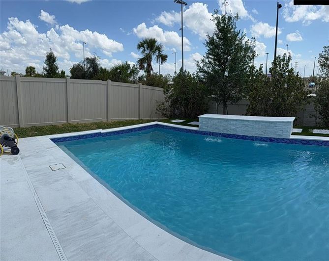 Image No.60-5 Bed Property for sale