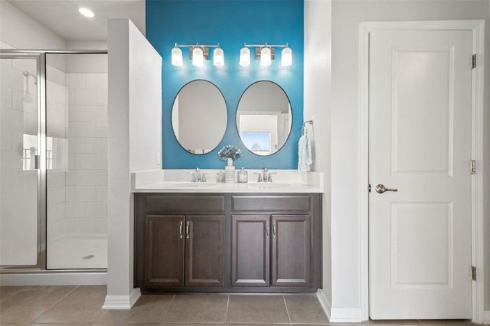 Image No.24-3 Bed Property for sale