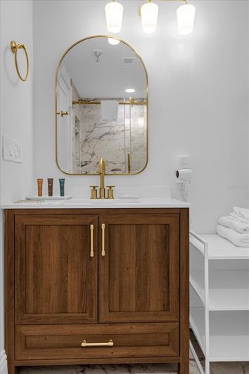 Image No.11-1 Bed Property for sale