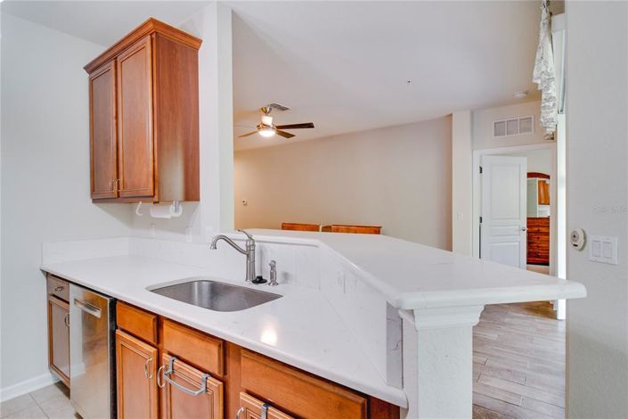 Image No.12-2 Bed Property for sale