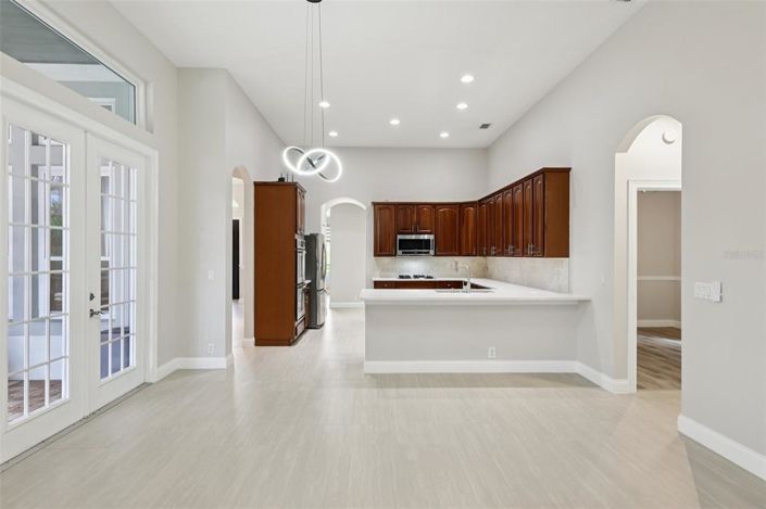 Image No.14-4 Bed Property for sale