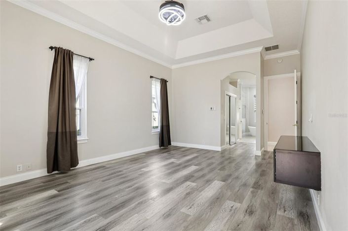 Image No.32-4 Bed Property for sale