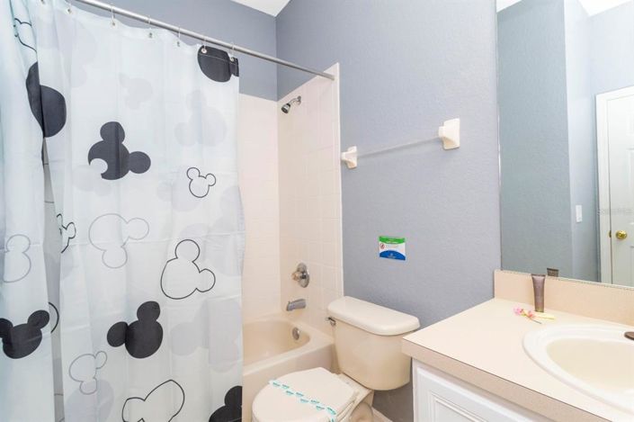 Image No.24-4 Bed Townhouse for sale