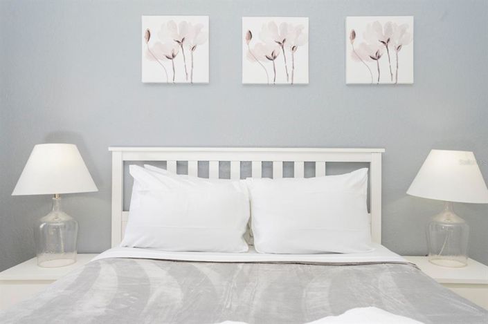 Image No.26-4 Bed Townhouse for sale