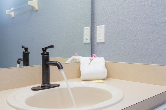 Image No.56-4 Bed Townhouse for sale