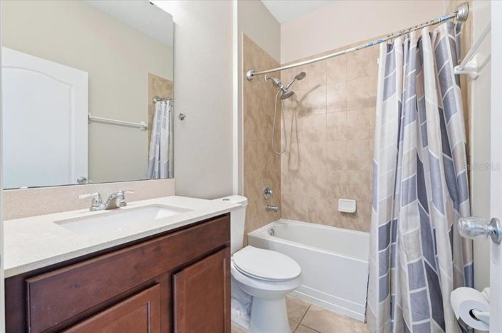 Image No.19-3 Bed Property for sale