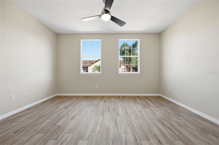 Image No.44-3 Bed Property for sale