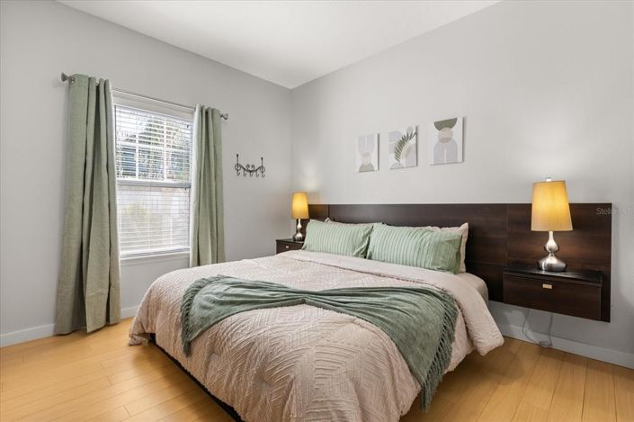 Image No.23-3 Bed Townhouse for sale