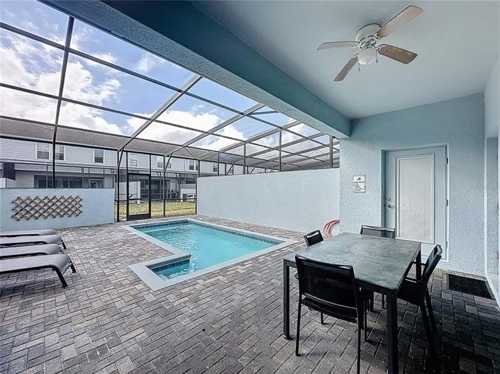 Image No.18-5 Bed Townhouse for sale