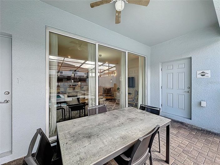 Image No.19-5 Bed Townhouse for sale