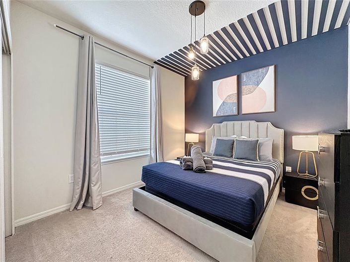 Image No.26-5 Bed Townhouse for sale