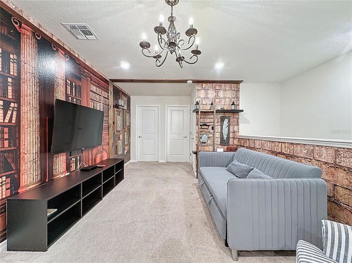 Image No.47-5 Bed Townhouse for sale