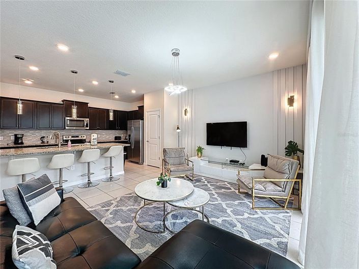 Image No.6-5 Bed Townhouse for sale