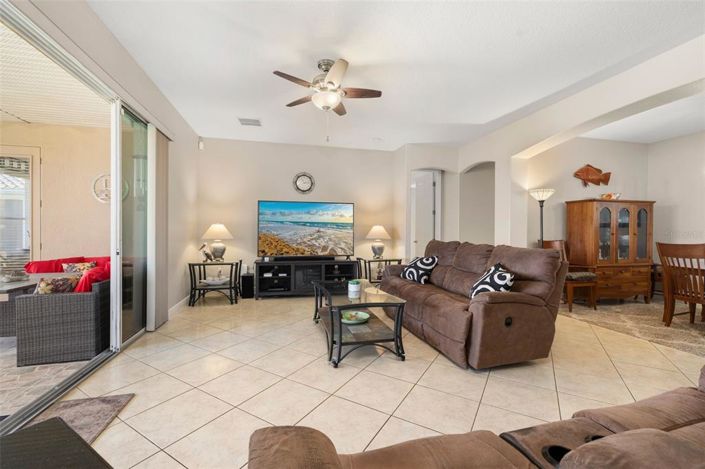 Image No.13-4 Bed Property for sale