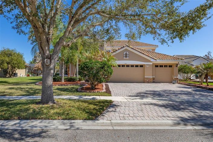 Image No.2-4 Bed Property for sale