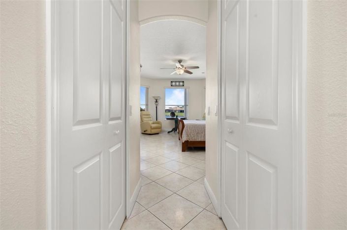 Image No.30-4 Bed Property for sale