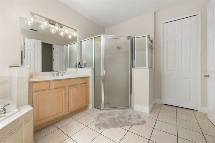 Image No.32-4 Bed Property for sale