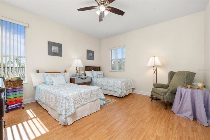 Image No.48-4 Bed Property for sale