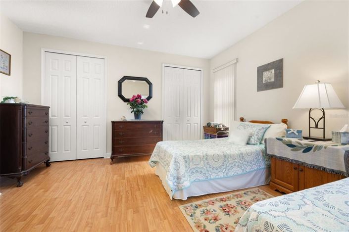 Image No.50-4 Bed Property for sale