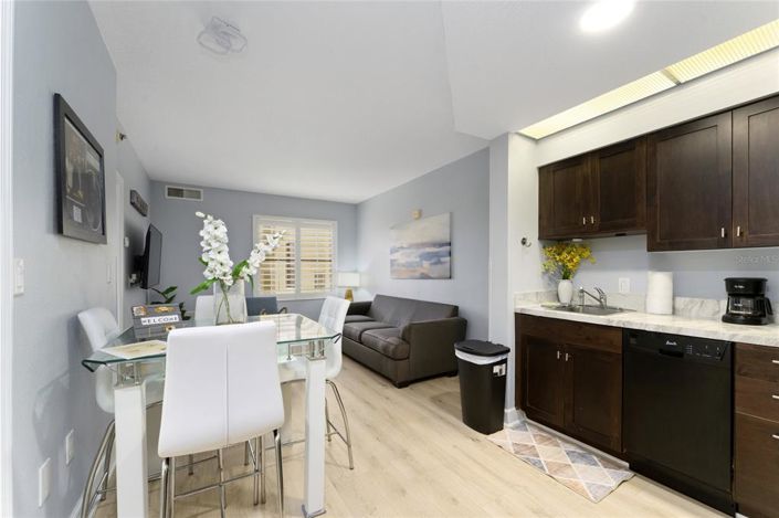 Image No.6-1 Bed Property for sale