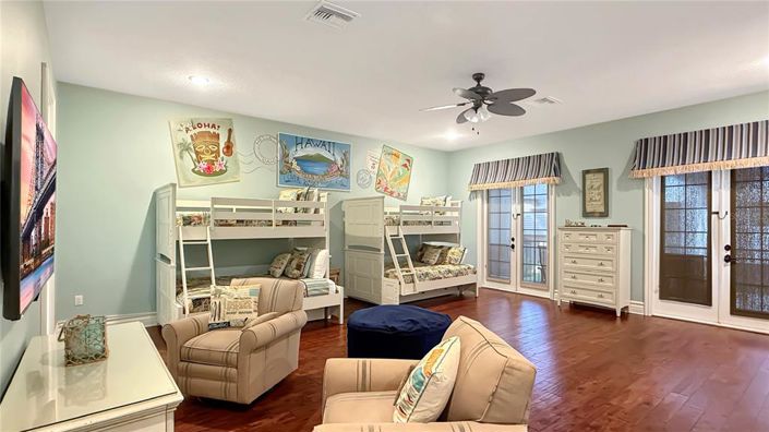 Image No.37-5 Bed Property for sale