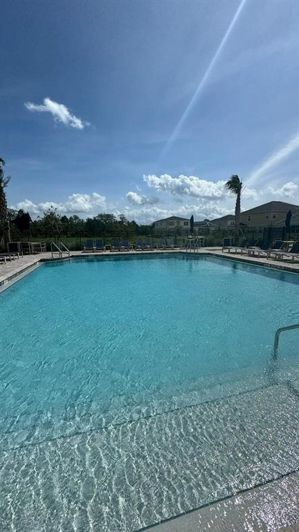 Image No.15-4 Bed Townhouse for sale