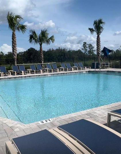 Image No.17-4 Bed Townhouse for sale