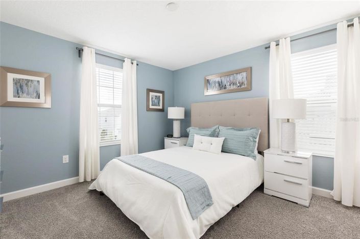 Image No.15-8 Bed Property for sale