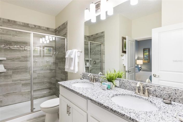 Image No.20-8 Bed Property for sale